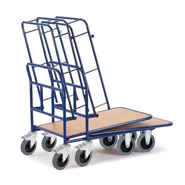 CC Wagen mit Geländer