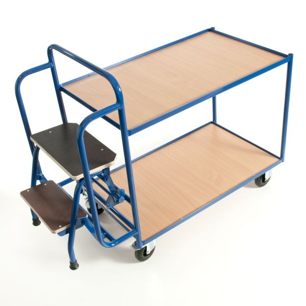 Tischwagen mit 2 Trittstufen Ansicht 2